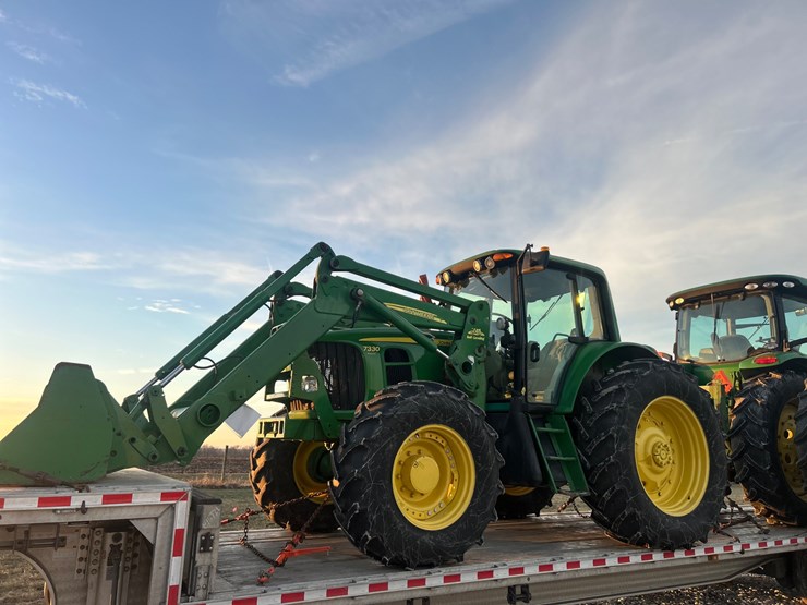 john-deere-7330-image-8