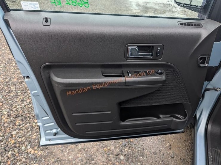 ford-edge-sel-image-15