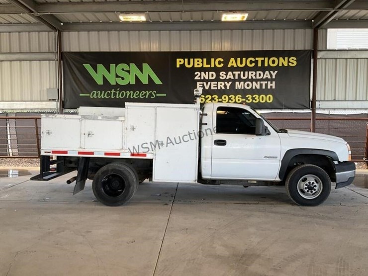 2006-chevrolet-silverado-3500-image-1