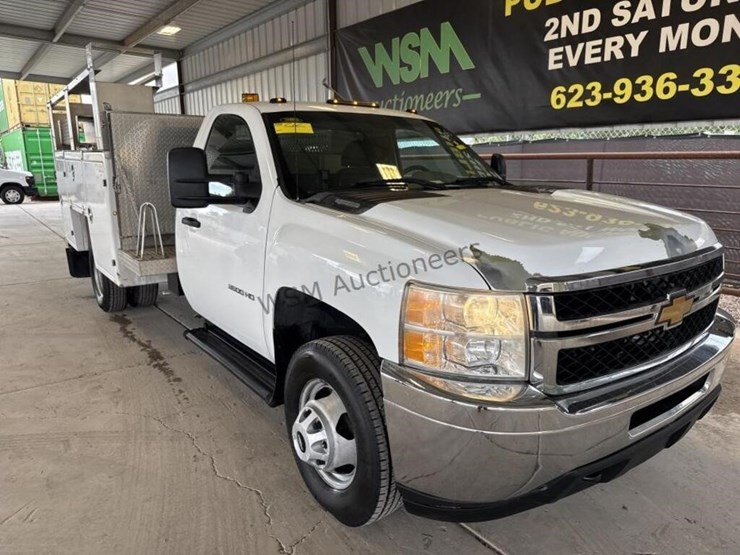 chevrolet-silverado-3500hd-image-2