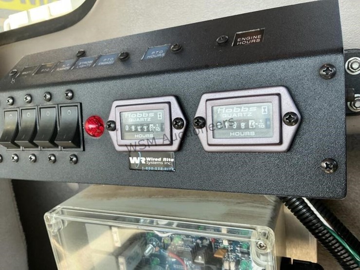 2003-sterling-l9500-image-34