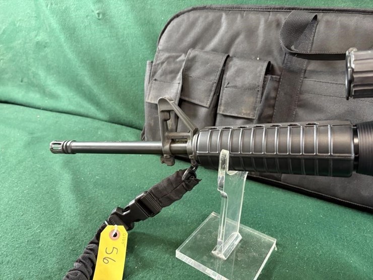 smith-&-wesson-m&p-15-5.56-ar-rifle-image-14