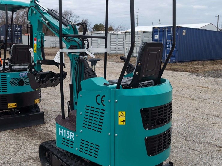 cfg-industrial-mini-excavator---h15r---green-image-5
