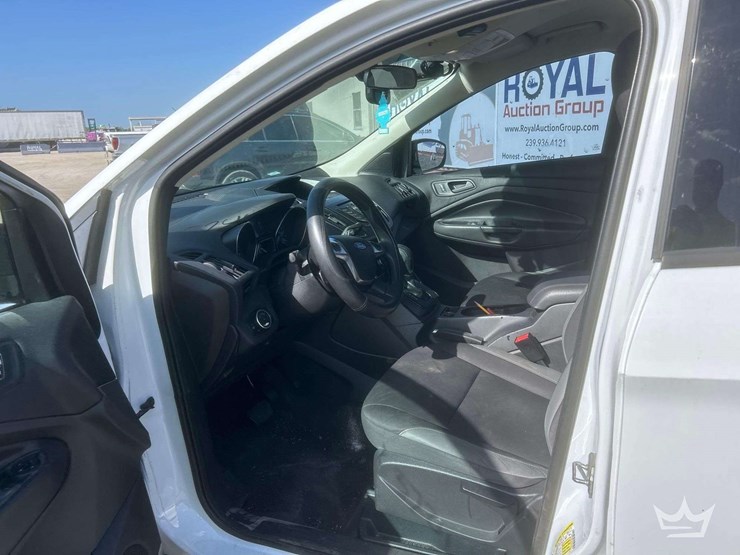 2015-ford-escape-image-6