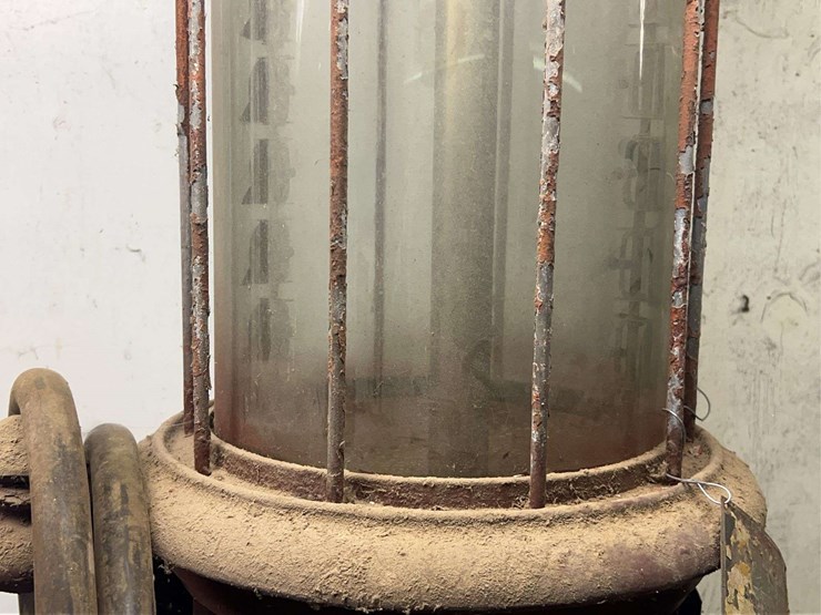 vizo-10-gallon-visable-gas-pump-image-15