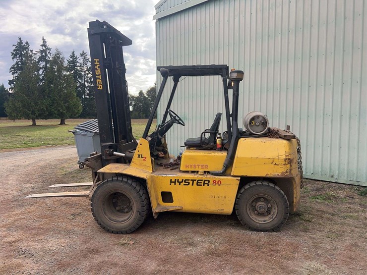 hyster-model-80-all-terrain-forklift-image-8