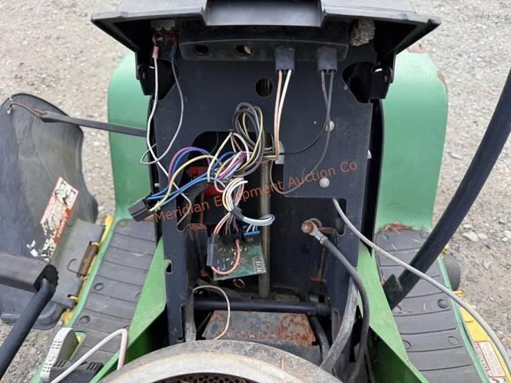 john-deere-lx176-image-14