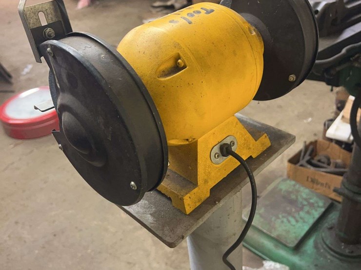 bench-grinder-with-stand-image-4