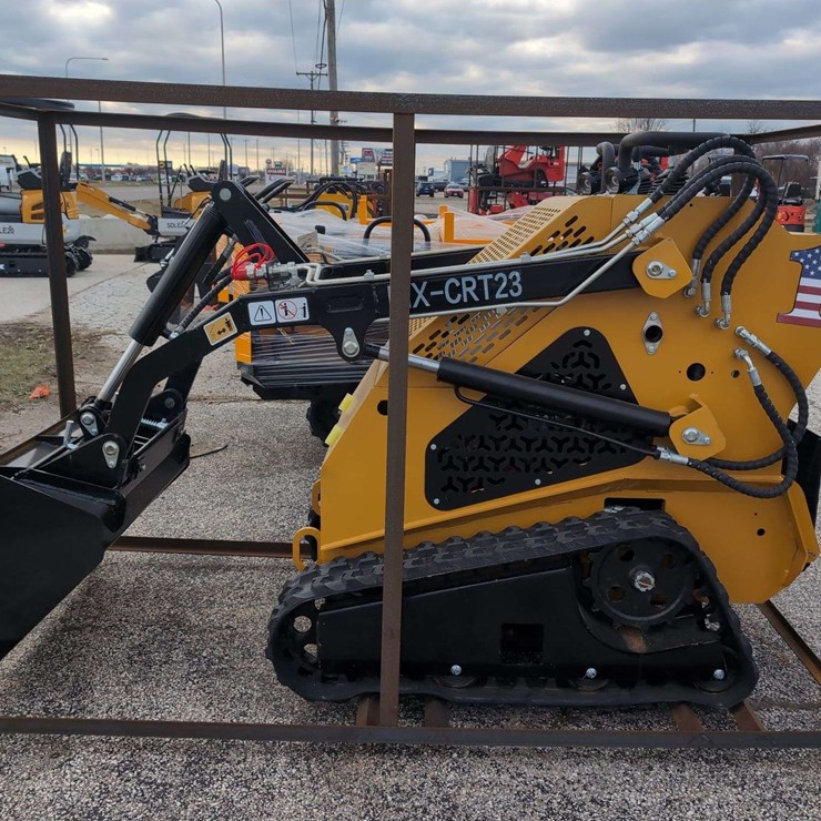 AGT Mini Skid Steer Loader MX-CRT23