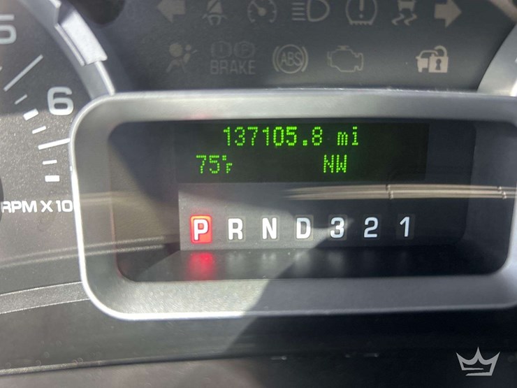 2011-ford-expedition-image-12