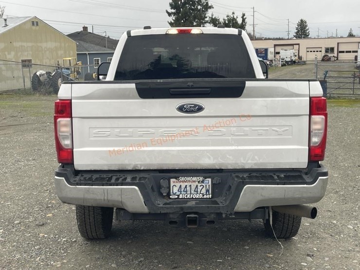 2021-ford-f350-xl-image-5
