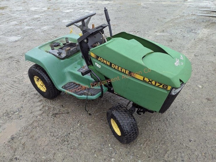john-deere-lx176-image-3
