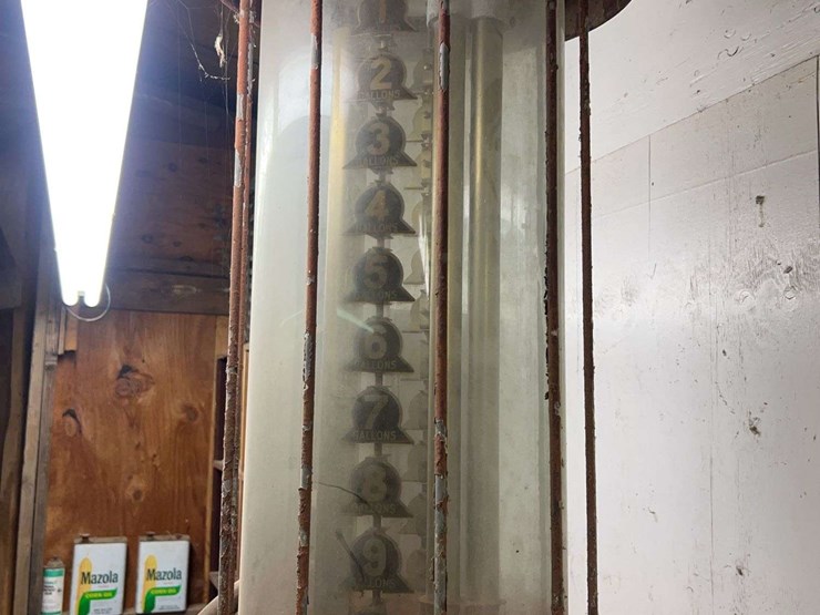 vizo-10-gallon-visable-gas-pump-image-7