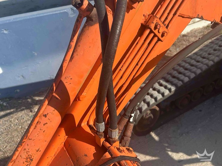 traxmax-kubota-stand-on-track-loader-skid-steer-image-21