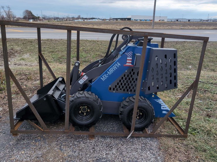 agt-wheeled-skid-steer-loader-mx-mrw14---blue-image-5