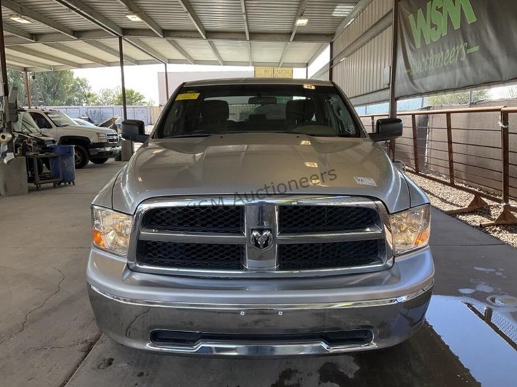 2011-dodge-1500-image-3