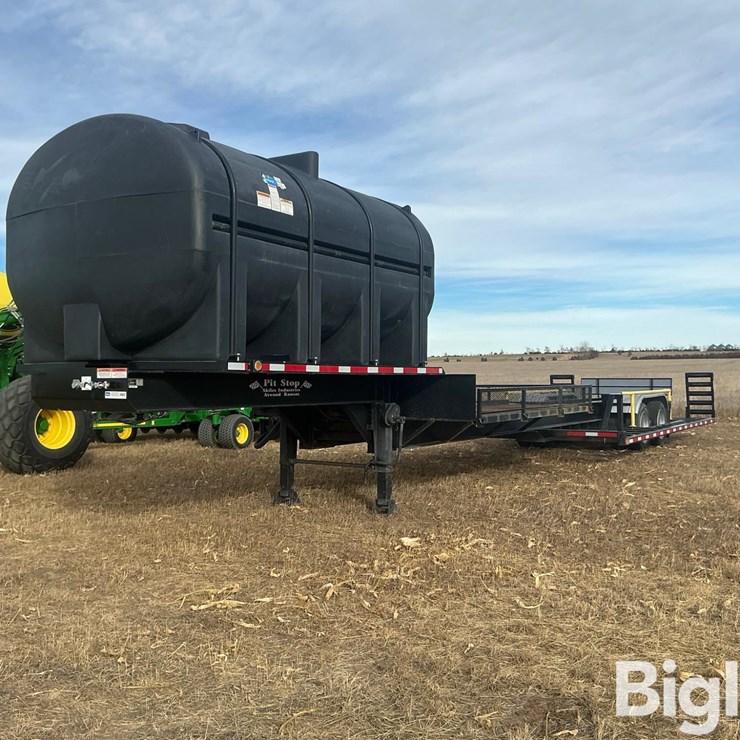 2013 J D Skiles Pit Stop T/A Drop Deck Sprayer Trailer