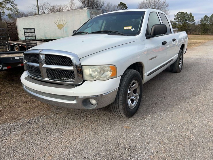 2003-dodge-1500-image-2