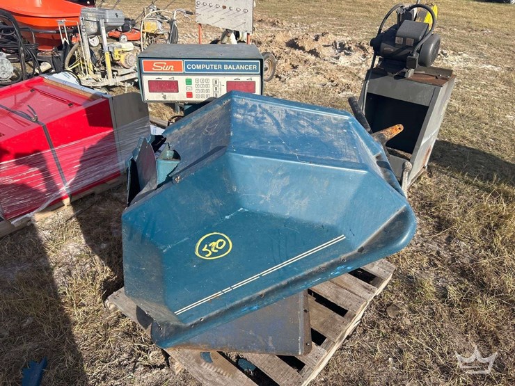 sun-electric-1742-1-wheel-balancer-image-10