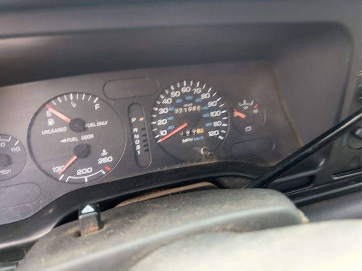 1996-dodge-2500-image-21