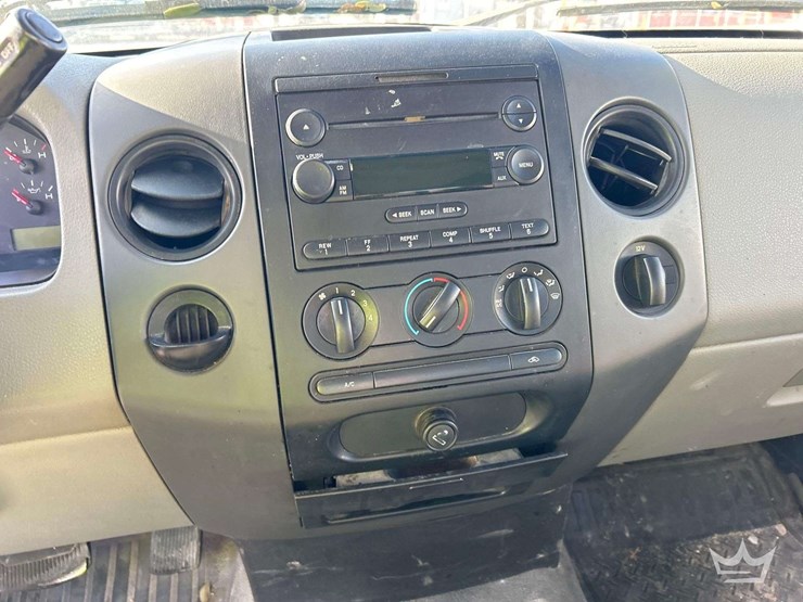 2016-ford-f150-image-18