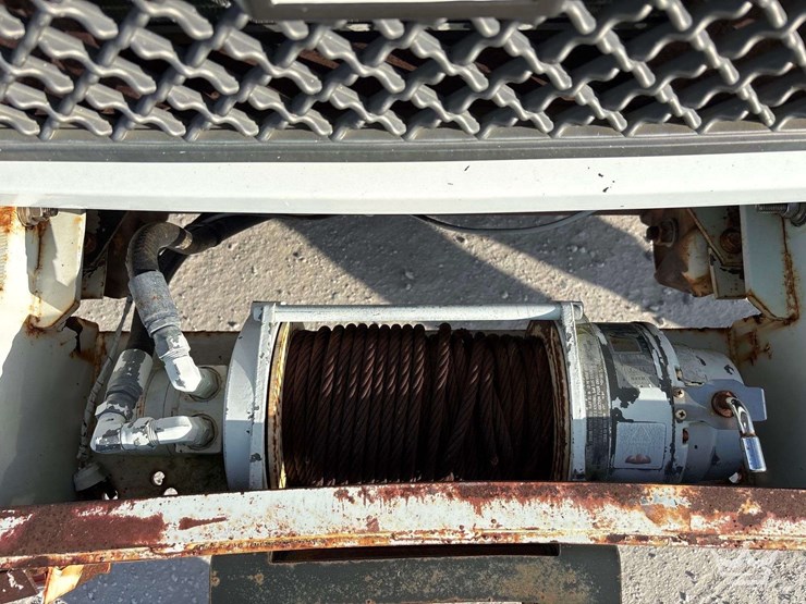 2088-chevrolet-c7500-altec-ta40-41ft.-bucket-truck-image-39