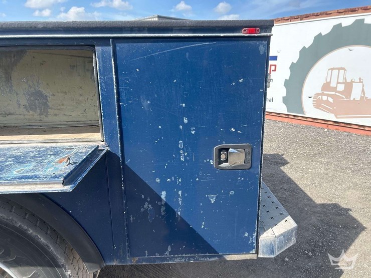 2017-ford-f650-image-33