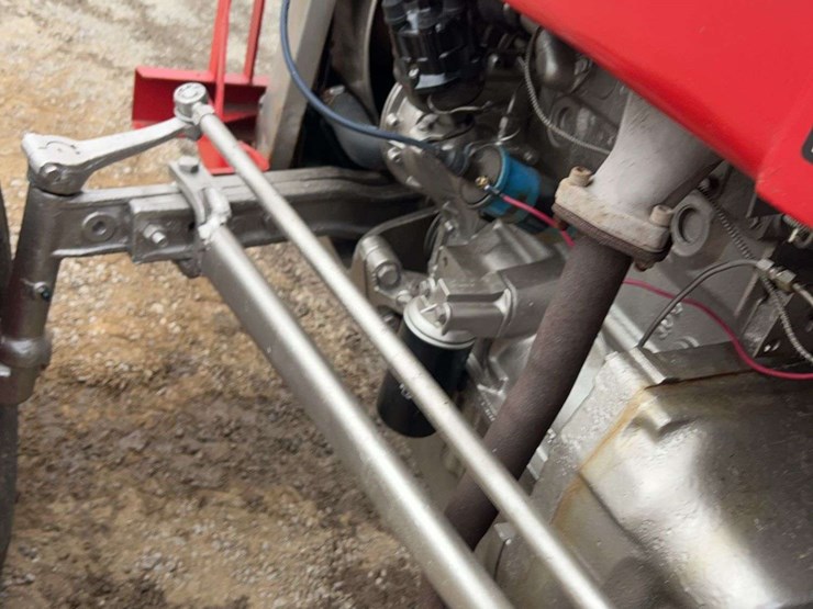 massey-ferguson-135-image-27