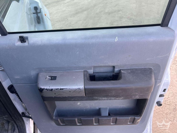 2017-ford-f650-image-24