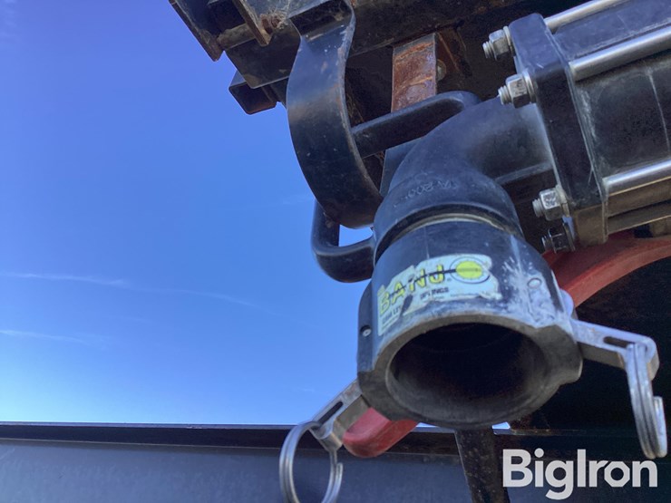 2013-j-d-skiles-pit-stop-t/a-drop-deck-sprayer-trailer-image-18