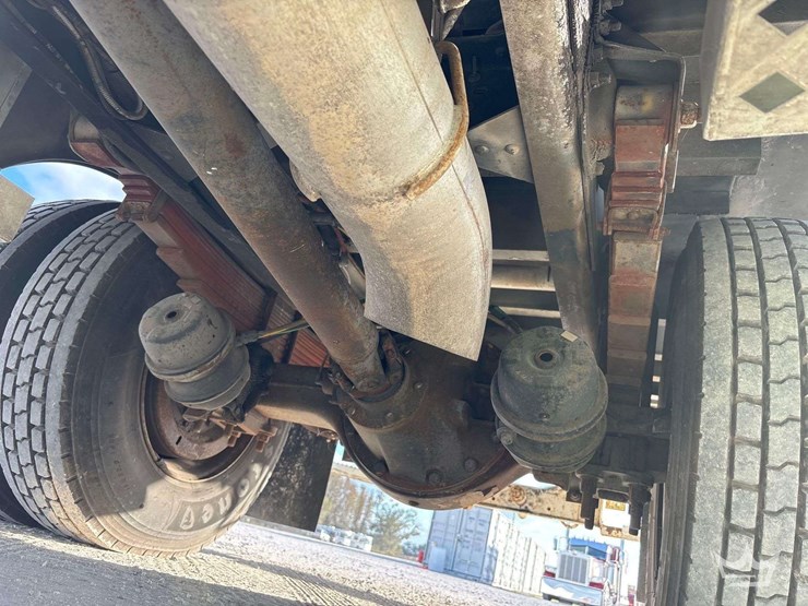 2088-chevrolet-c7500-altec-ta40-41ft.-bucket-truck-image-57