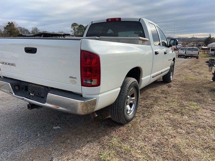 2003-dodge-1500-image-9