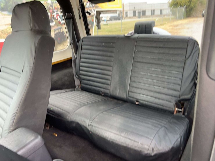 2002-jeep-wrangler-sport-image-27