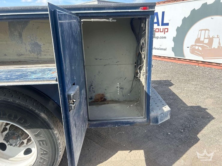 2017-ford-f650-image-34