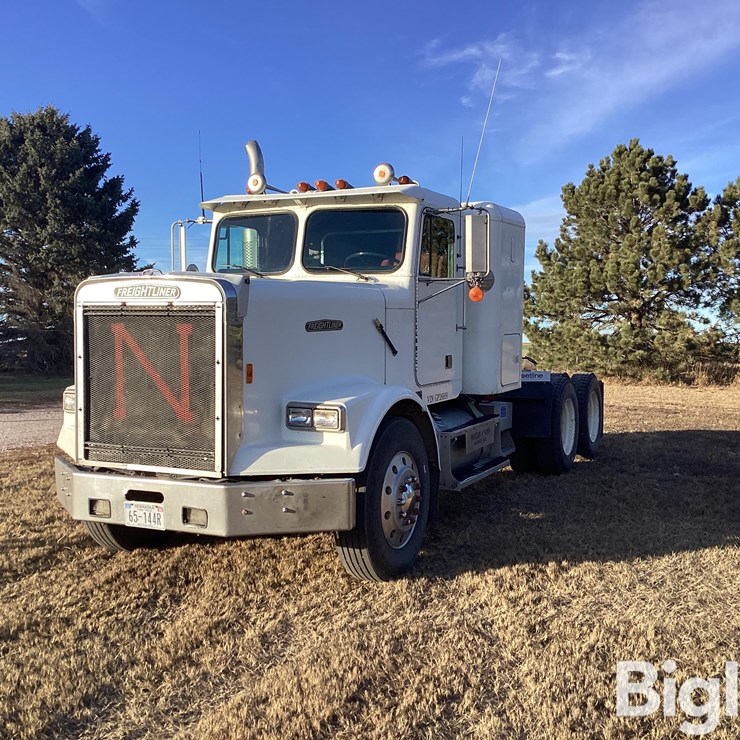 1986 Freightliner FLC120 T/A Truck Tractor