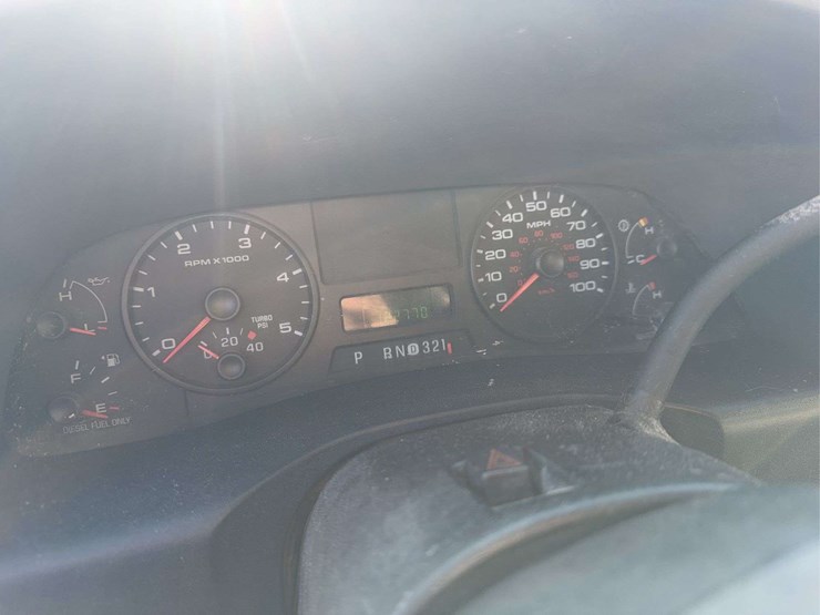 2006-f450-super-duty-tire-service-truck-image-6