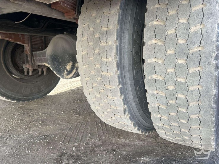 2017-ford-f650-image-52