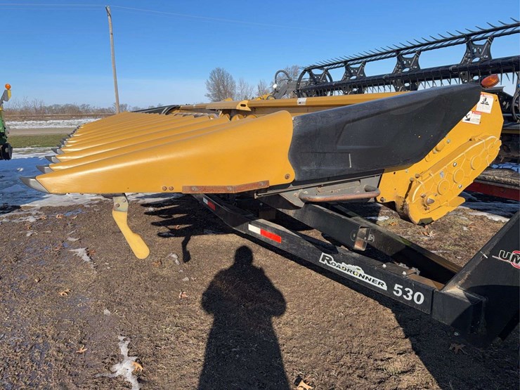 2013-lexion-18-20-corn-head-image-2
