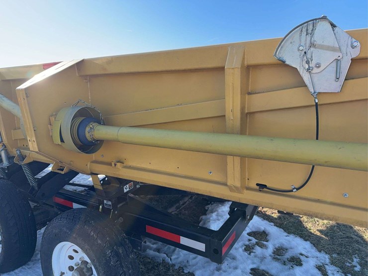 2013-lexion-18-20-corn-head-image-5