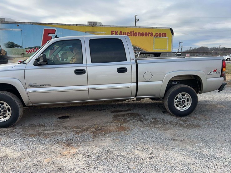 2007-chevrolet-2500-image-3