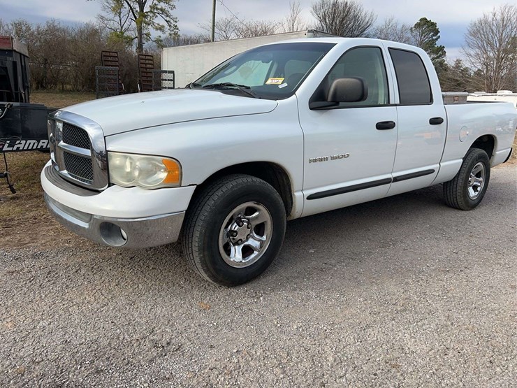 2003-dodge-1500-image-1