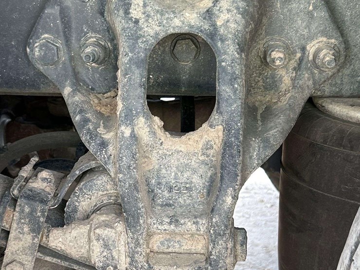 2018-peterbilt-348-image-37