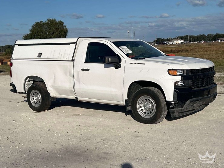 2020-chevrolet-silverado-1500-image-2