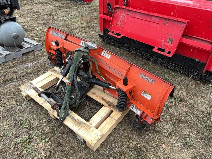 kubota-v4291-4-way-snow-v-plow-tractor-attachment-sn:21216072-image-2