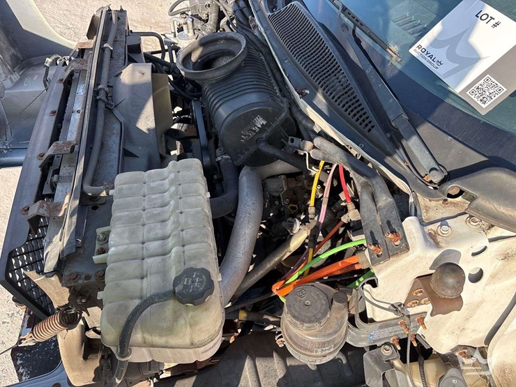 2088-chevrolet-c7500-altec-ta40-41ft.-bucket-truck-image-42