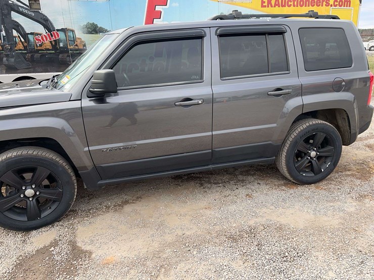 2014-jeep-patriot-image-3