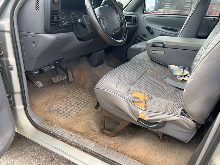 1996-dodge-2500-image-17