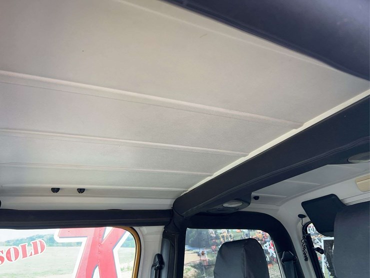 2002-jeep-wrangler-sport-image-26