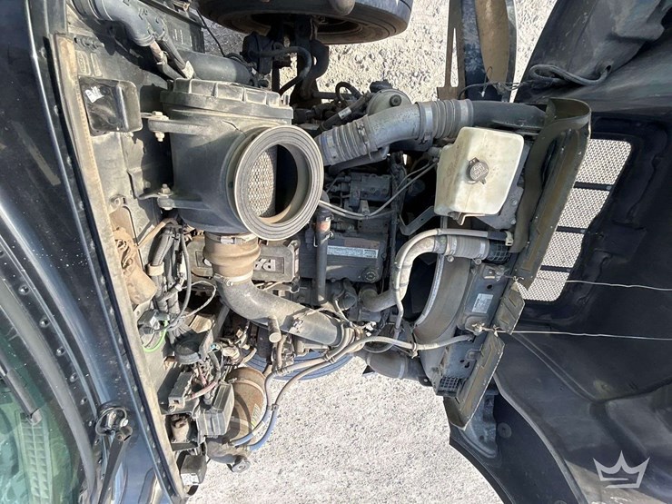 2018-peterbilt-348-image-8