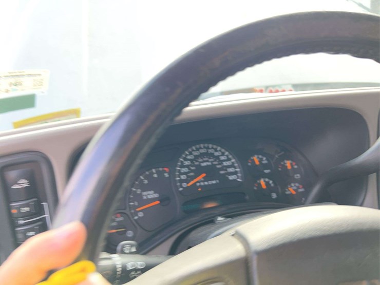 2007-chevrolet-2500-image-23